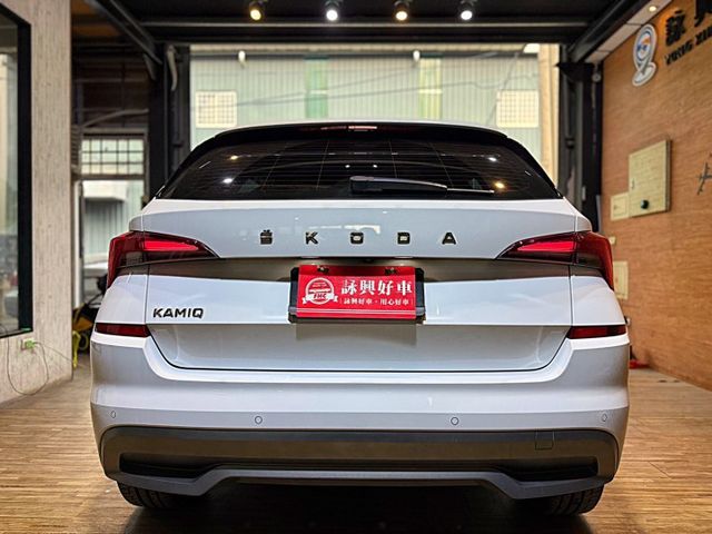 1.0豪華動能版 I-KEY 6安 摸門 電尾門 車道偏移 定速 恆溫 盲點 ABS  第4張相片