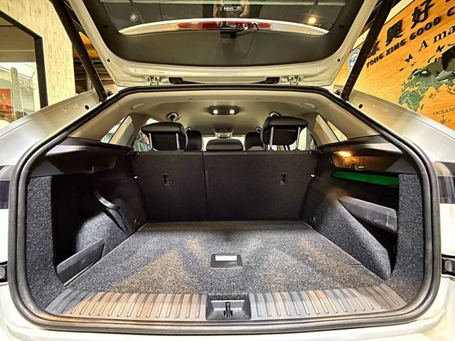 1.0豪華動能版 I-KEY 6安 摸門 電尾門 車道偏移 定速 恆溫 盲點 ABS  第5張相片