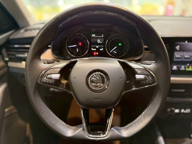 1.0豪華動能版 I-KEY 6安 摸門 電尾門 車道偏移 定速 恆溫 盲點 ABS  第14張相片