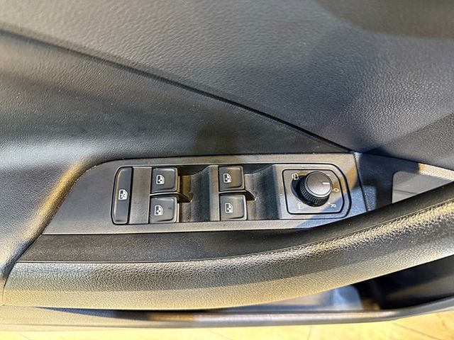 1.0豪華動能版 I-KEY 6安 摸門 電尾門 車道偏移 定速 恆溫 盲點 ABS  第19張相片