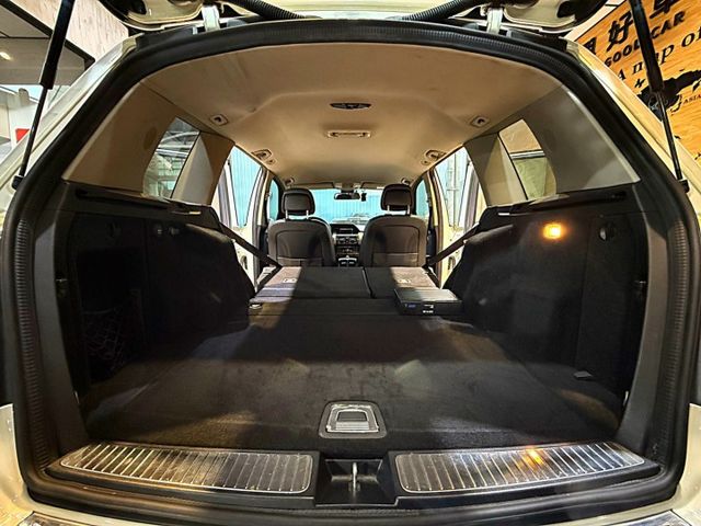 GLK220D 4WD 6安 快撥 電尾門 循跡 定速 雙電動椅 恆溫 ABS  第7張相片