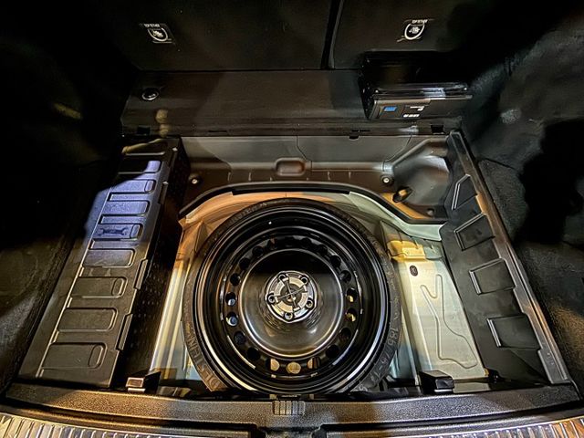 GLK220D 4WD 6安 快撥 電尾門 循跡 定速 雙電動椅 恆溫 ABS  第8張相片