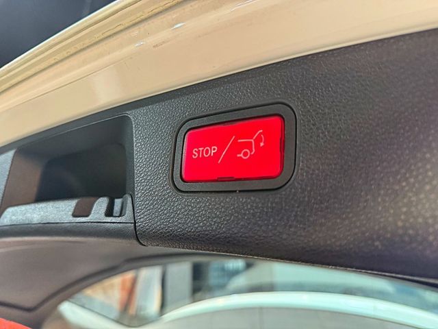 GLK220D 4WD 6安 快撥 電尾門 循跡 定速 雙電動椅 恆溫 ABS  第17張相片