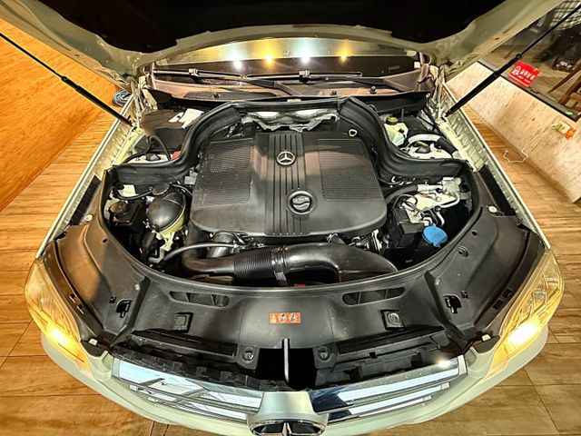 GLK220D 4WD 6安 快撥 電尾門 循跡 定速 雙電動椅 恆溫 ABS  第20張相片