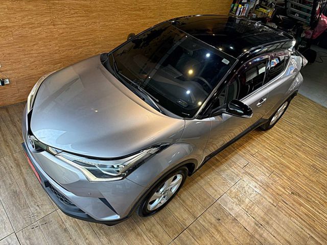 豪華版 I-KEY 摸門 9安 電尾門 導航 循跡 定速 恆溫 ABS  第3張相片