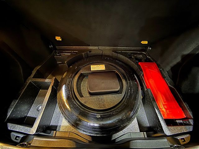 豪華版 I-KEY 摸門 9安 電尾門 導航 循跡 定速 恆溫 ABS  第6張相片