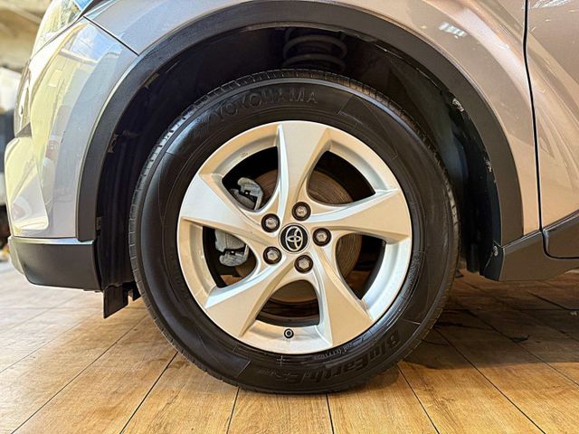 豪華版 I-KEY 摸門 9安 電尾門 導航 循跡 定速 恆溫 ABS  第9張相片