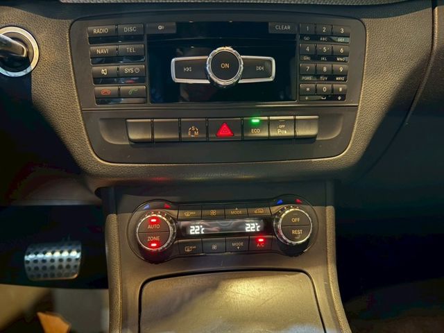 B200 11安 快撥 導航 循跡 定速 雙電動椅 恆溫 ABS 安全首選  第18張相片