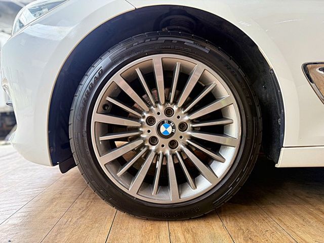 320GT Luxury版 全景天窗 IKEY 換檔快撥 定速 電動椅 電尾門  第9張相片