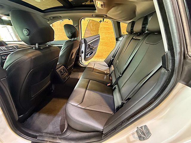 320GT Luxury版 全景天窗 IKEY 換檔快撥 定速 電動椅 電尾門  第13張相片