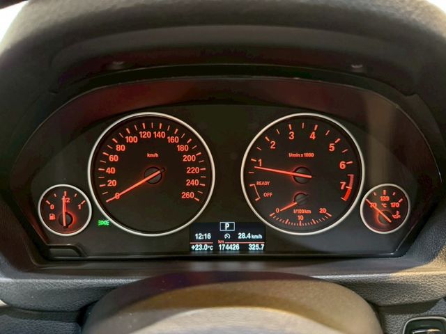 320GT Luxury版 全景天窗 IKEY 換檔快撥 定速 電動椅 電尾門  第15張相片