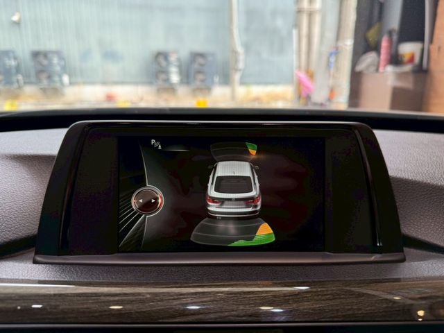 320GT Luxury版 全景天窗 IKEY 換檔快撥 定速 電動椅 電尾門  第16張相片