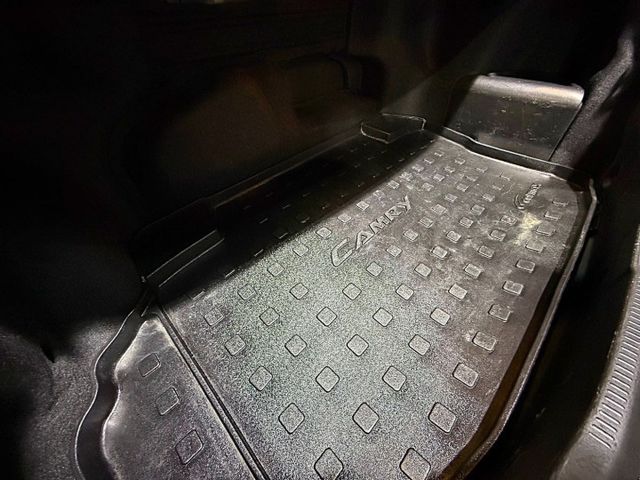 G版 里程22萬已更換大電池 I-KEY 雙安 摸門 循跡 電動椅 恆溫 倒車顯影 ABS  第5張相片