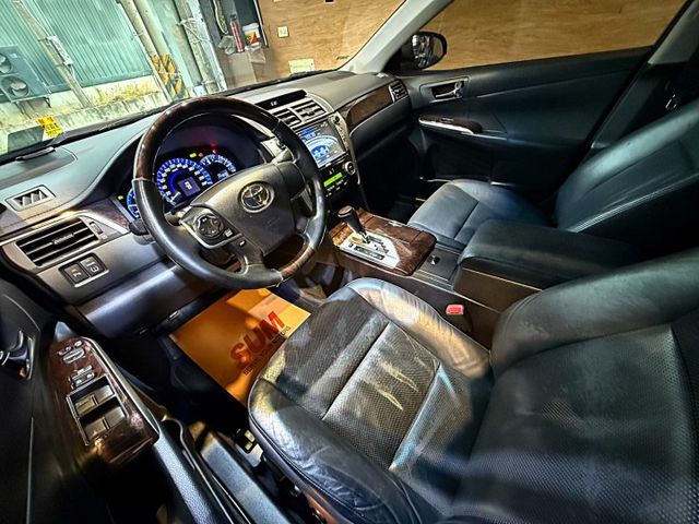 G版 里程22萬已更換大電池 I-KEY 雙安 摸門 循跡 電動椅 恆溫 倒車顯影 ABS  第9張相片