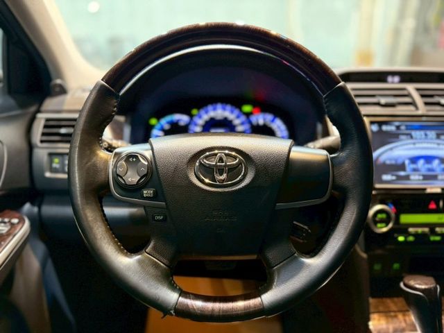 G版 里程22萬已更換大電池 I-KEY 雙安 摸門 循跡 電動椅 恆溫 倒車顯影 ABS  第12張相片