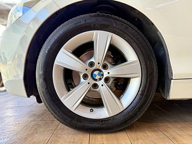 116I 6安 I-KEY 循跡 恆溫 多功能方向盤 ABS 安全首選  第9張相片