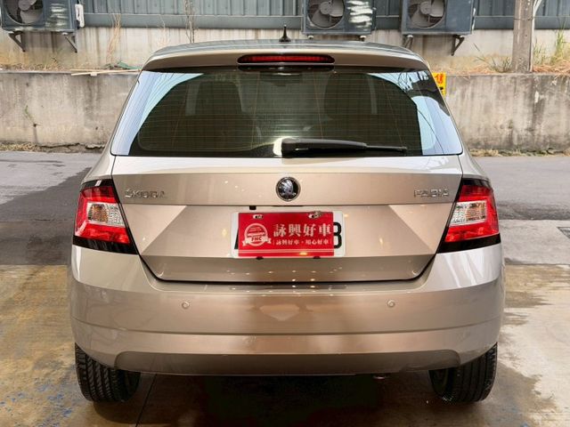 1.2TSI I-KEY 6安 定速 倒車顯影 ABS 安全首選  第4張相片