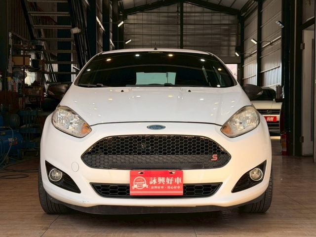 馬丁頭 1.5運動型 I-KEY 恆溫 定速 多功能方向盤 安全首選  第2張相片