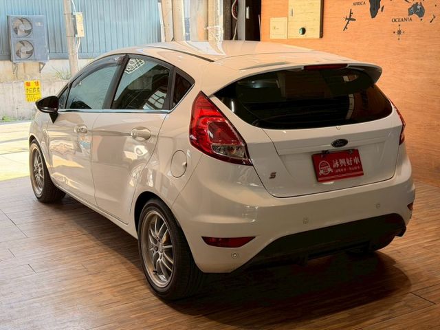 馬丁頭 1.5運動型 I-KEY 恆溫 定速 多功能方向盤 安全首選  第3張相片