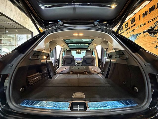 GLE450 4MATIC油電 7人座 全車犀牛皮I-KEY 摸門 電動椅 環景 液晶螢幕 導航 倒車顯影 新車390萬  第8張相片