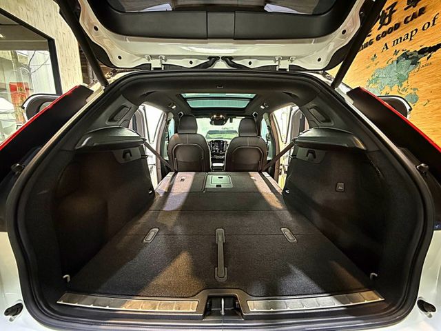 T5 R-Design I-KEY 全景天窗 9安 電尾門 快撥 導航  ACC跟車 車道偏移 環景 雙電動椅 盲點  第7張相片