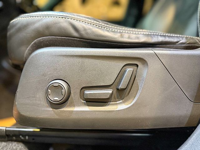 T5 R-Design I-KEY 全景天窗 9安 電尾門 快撥 導航  ACC跟車 車道偏移 環景 雙電動椅 盲點  第17張相片