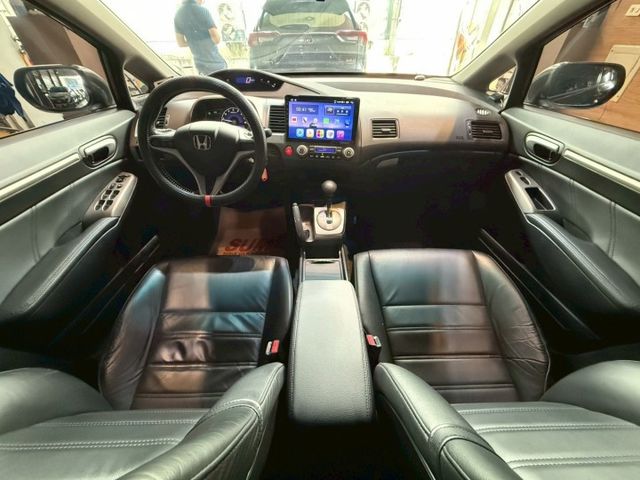 1.8 VTI-S  天窗 換檔快撥 定速 安卓機 導航 倒車顯影 恆溫  第12張相片