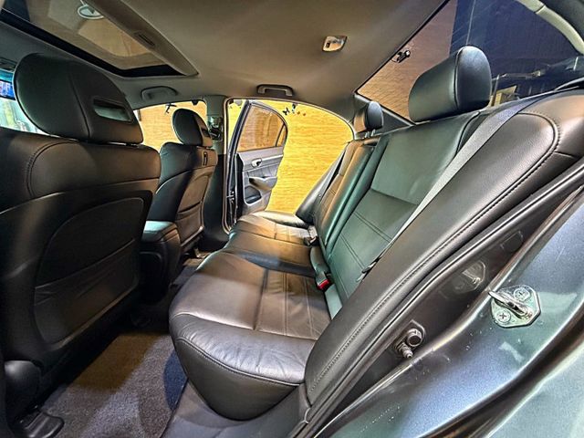 1.8 VTI-S  天窗 換檔快撥 定速 安卓機 導航 倒車顯影 恆溫  第15張相片