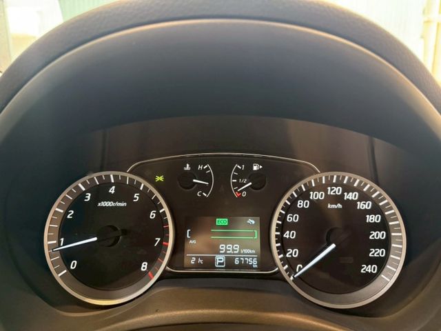 1.8 只跑6萬 豪華版 6安 循跡 定速 倒車顯影  ABS 代步首選  第5張相片