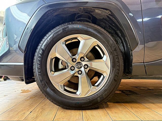 2.5油電旗艦 I-KEY 9安 電尾門 導航 ACC 環景 電動椅 車道偏移  第9張相片