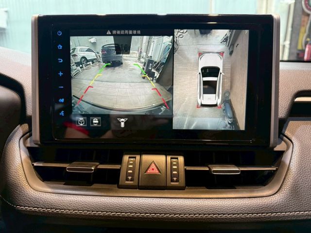 2.5油電旗艦 I-KEY 9安 電尾門 導航 ACC 環景 電動椅 車道偏移  第16張相片