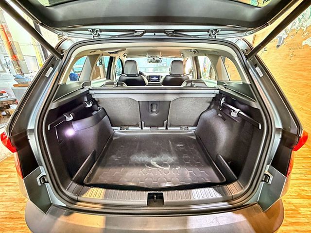 尊榮版 I-KEY 摸門 6安 電尾門 電動椅 循跡 車道偏移 定速 恆溫 盲點 ABS  第7張相片