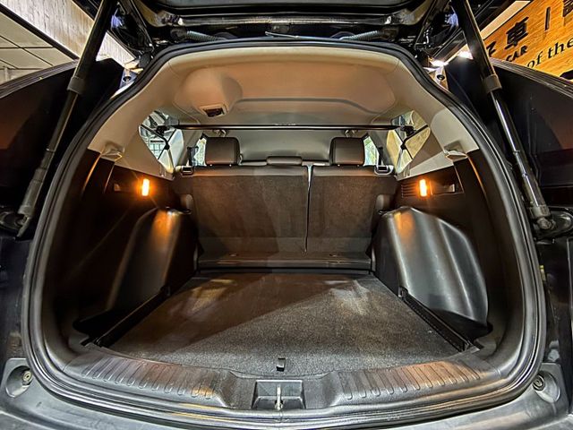 5.5代 VTI-S I-KEY 摸門 8安 電尾門 快撥 導航 ACC 車道偏移 定速 循跡 恆溫 ABS  第7張相片