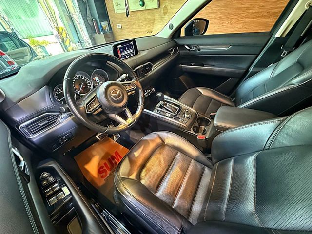 旗艦經典版 I-KEY 摸門 6安 電尾門 ACC 車道偏移 環景 雙電動椅 盲點 恆溫 定速 ABS  第10張相片