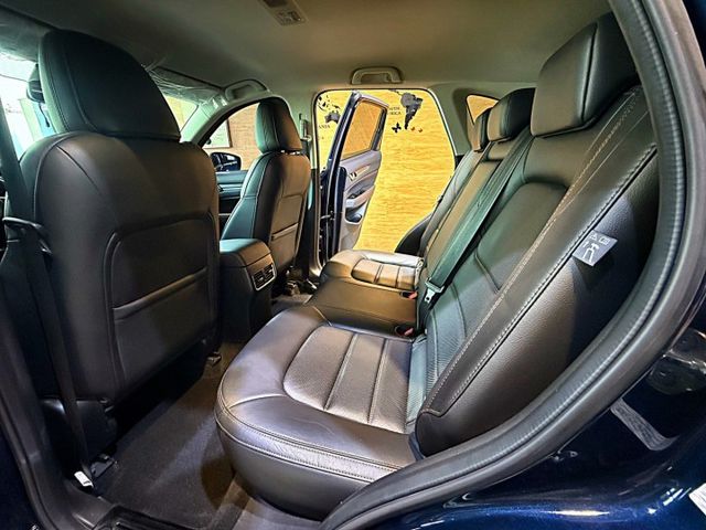 旗艦經典版 I-KEY 摸門 6安 電尾門 ACC 車道偏移 環景 雙電動椅 盲點 恆溫 定速 ABS  第11張相片