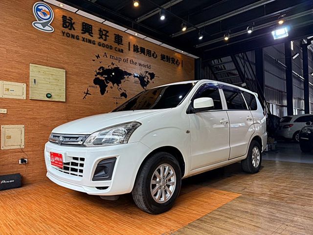 2.4精緻型  雙安 ABS 客貨兩用車 自用商用都方便 空間寬敞好運用  第2張相片