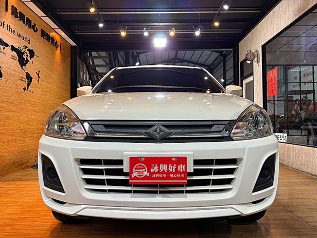 2.4精緻型  雙安 ABS 客貨兩用車 自用商用都方便 空間寬敞好運用  第4張相片