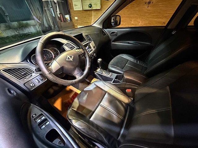 2.4精緻型  雙安 ABS 客貨兩用車 自用商用都方便 空間寬敞好運用  第14張相片