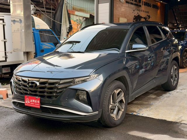 GLT-A I-KEY 6安 快撥 摸門 循跡 定速 ACC跟車 循跡 車道偏移 恆溫 盲點 ABS  第1張相片