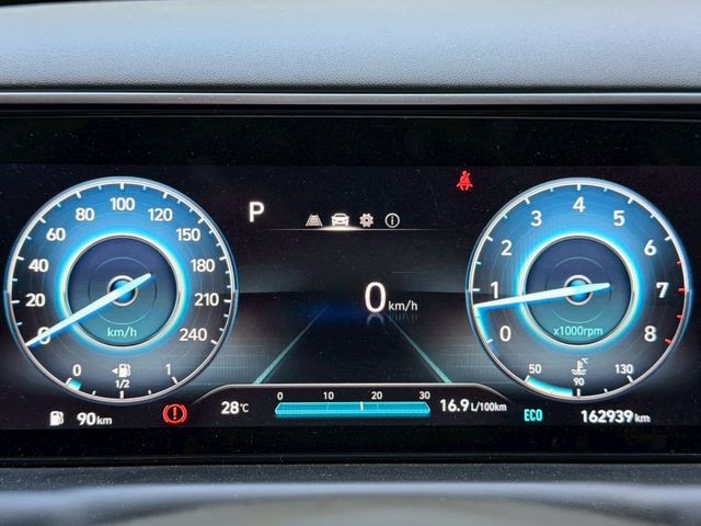 GLT-A I-KEY 6安 快撥 摸門 循跡 定速 ACC跟車 循跡 車道偏移 恆溫 盲點 ABS  第5張相片