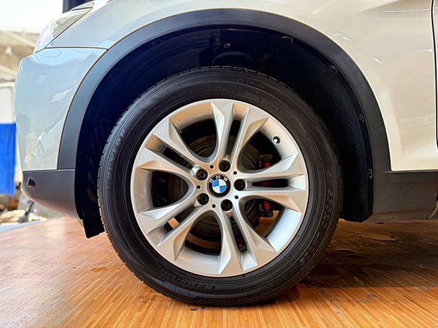 X DRIVER 28I I-KEY 8安電尾門 快撥 循跡 定速 雙電動椅 恆溫 ABS  第8張相片