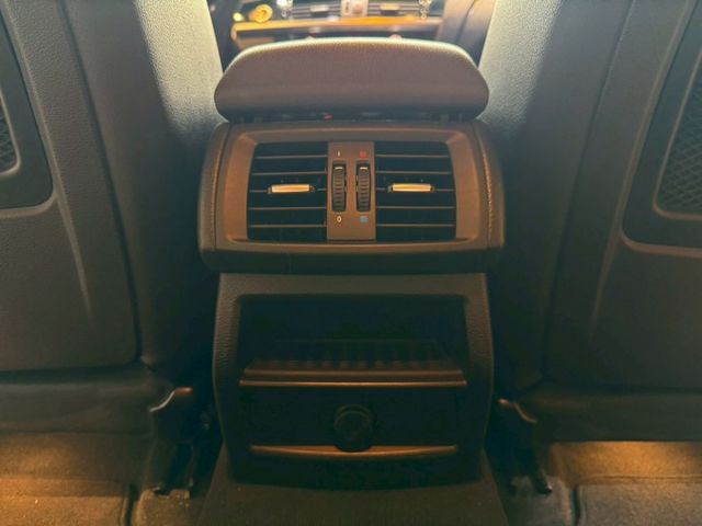 X DRIVER 28I I-KEY 8安電尾門 快撥 循跡 定速 雙電動椅 恆溫 ABS  第18張相片