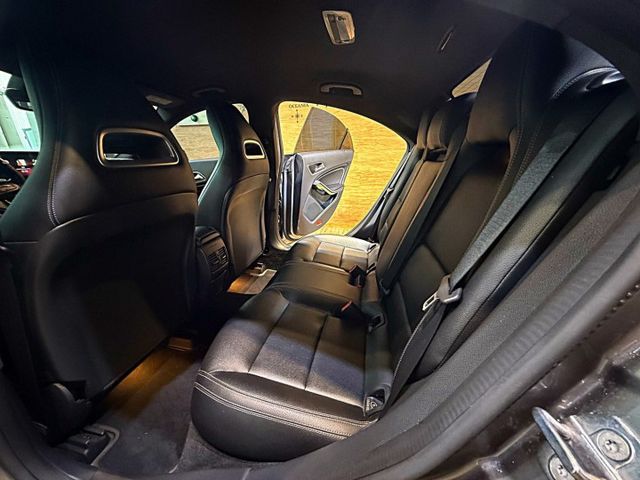 CLA200 I-KEY 快撥 電動椅 定速 恆溫 倒車顯影 多媒體影音 安全首選  第11張相片
