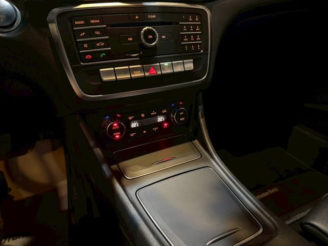 CLA200 I-KEY 快撥 電動椅 定速 恆溫 倒車顯影 多媒體影音 安全首選  第19張相片