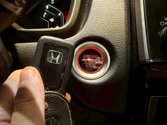 1.5VTI-S I-KEY 摸門 8安 快撥 導航 循跡 定速 恆溫 ABS  第19張相片