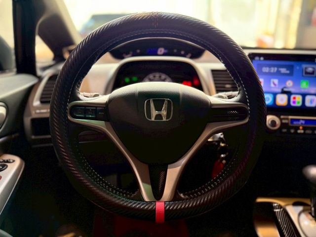 1.8 VTI-S  天窗 換檔快撥 定速 安卓機 導航 倒車顯影 恆溫  第16張相片