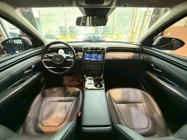 GLT-A I-KEY 6安 快撥 摸門 循跡 定速 ACC跟車 循跡 車道偏移 恆溫 盲點 ABS  第11張相片