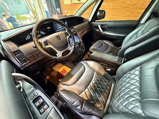 M7 TURBO旗艦型 只跑6萬 I-KEY 電動椅 360環景 電滑門 定速 JBL音響  第7張相片