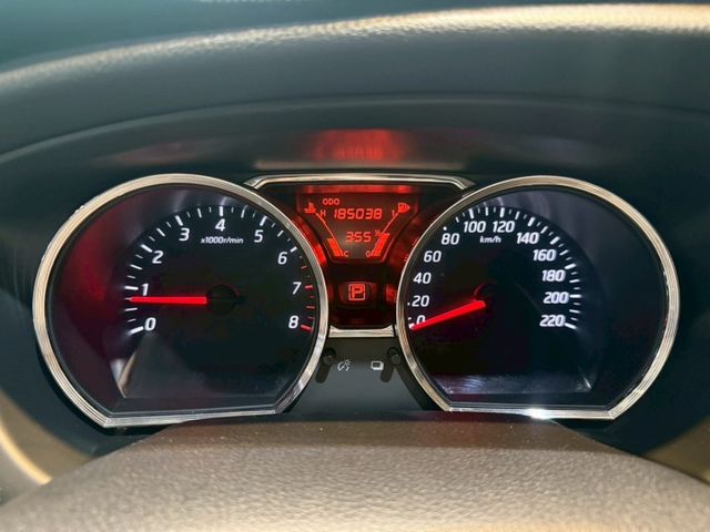 1.6旗艦版 I-KEY 恆溫 倒車顯影 電動後視鏡 巨蛋級空間  第15張相片