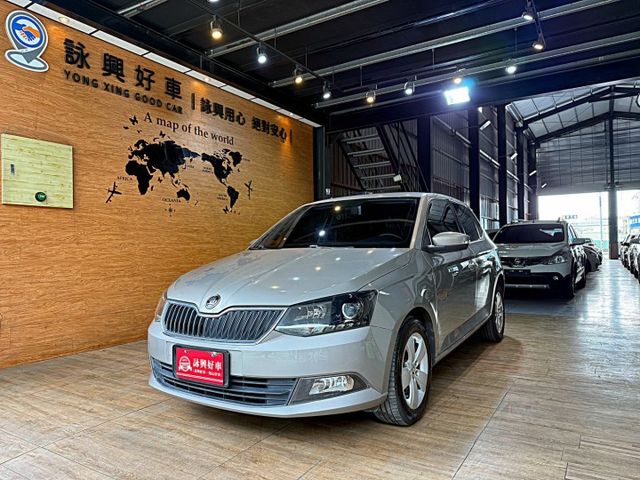 1.2TSI I-KEY 6安 定速 倒車顯影 ABS 安全首選  第1張相片